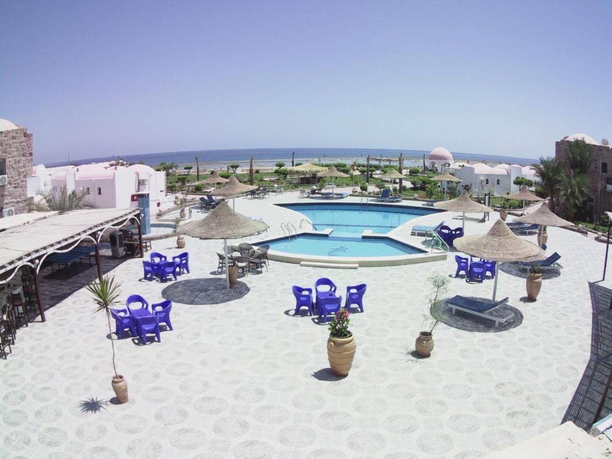 Dolphin Continental Hotel El Qoseir Екстериор снимка