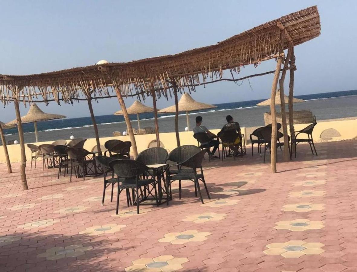 Dolphin Continental Hotel El Qoseir Екстериор снимка