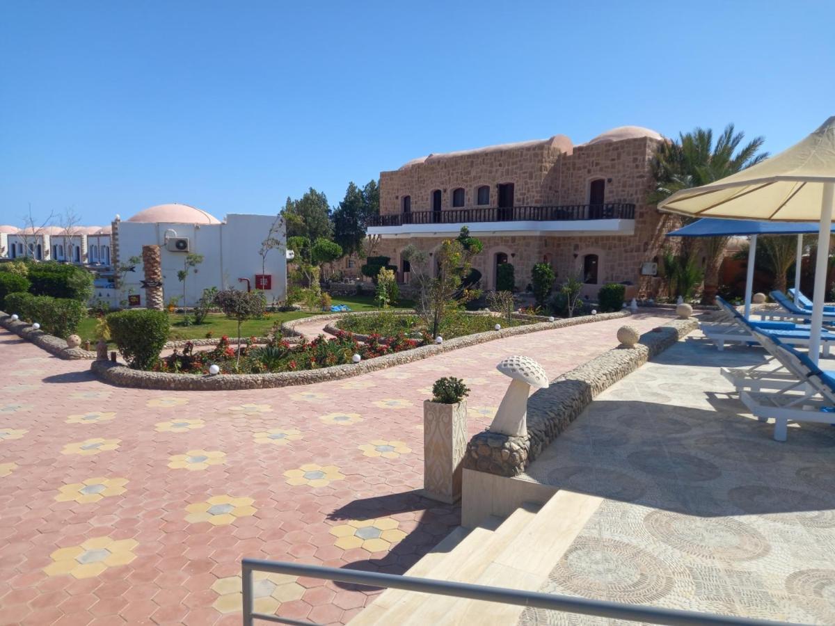 Dolphin Continental Hotel El Qoseir Екстериор снимка