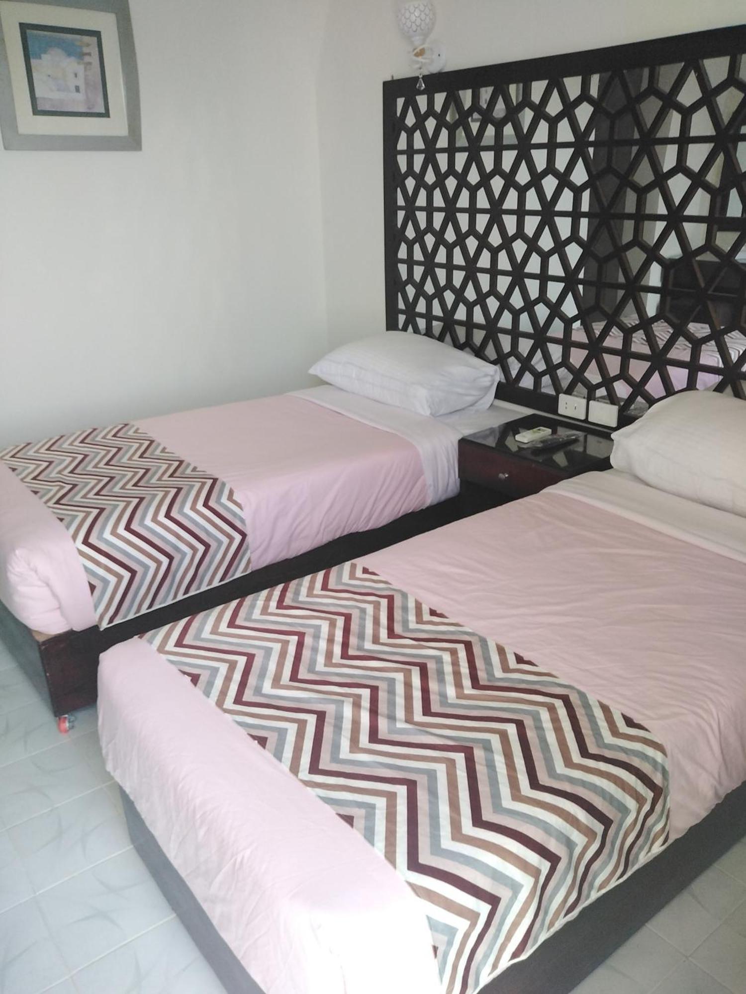 Dolphin Continental Hotel El Qoseir Екстериор снимка