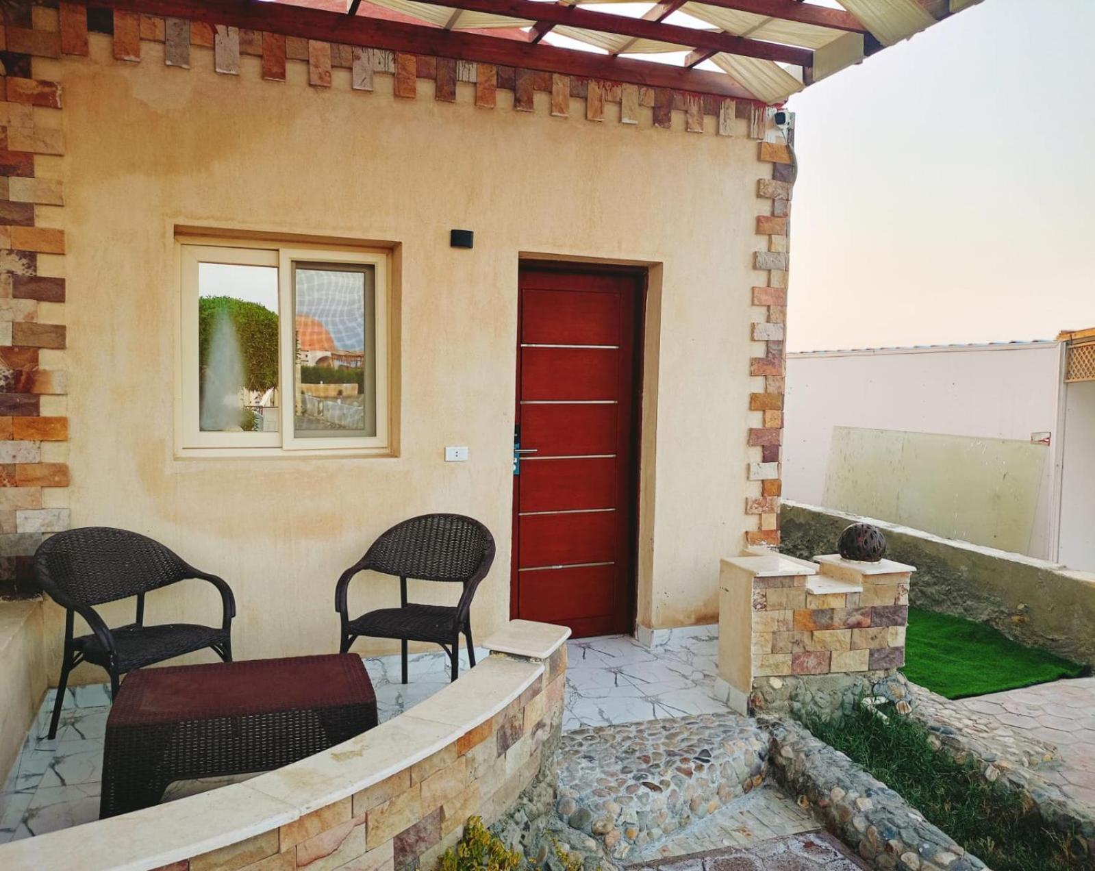 Dolphin Continental Hotel El Qoseir Екстериор снимка