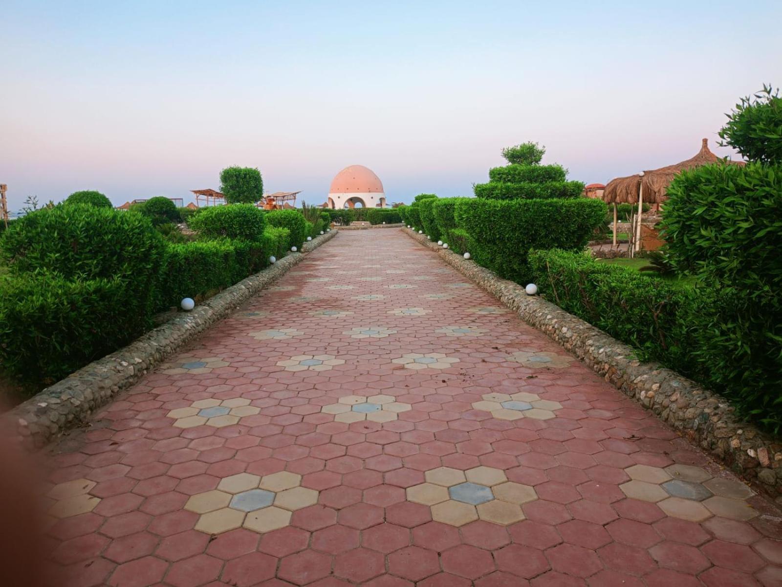 Dolphin Continental Hotel El Qoseir Екстериор снимка