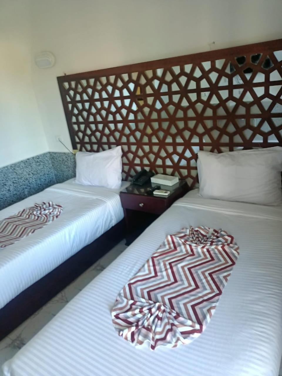Dolphin Continental Hotel El Qoseir Екстериор снимка